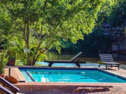 images/accommodation/Ashante-Bush-Lodge-Lephalale-luxury-accommodation-09.jpg